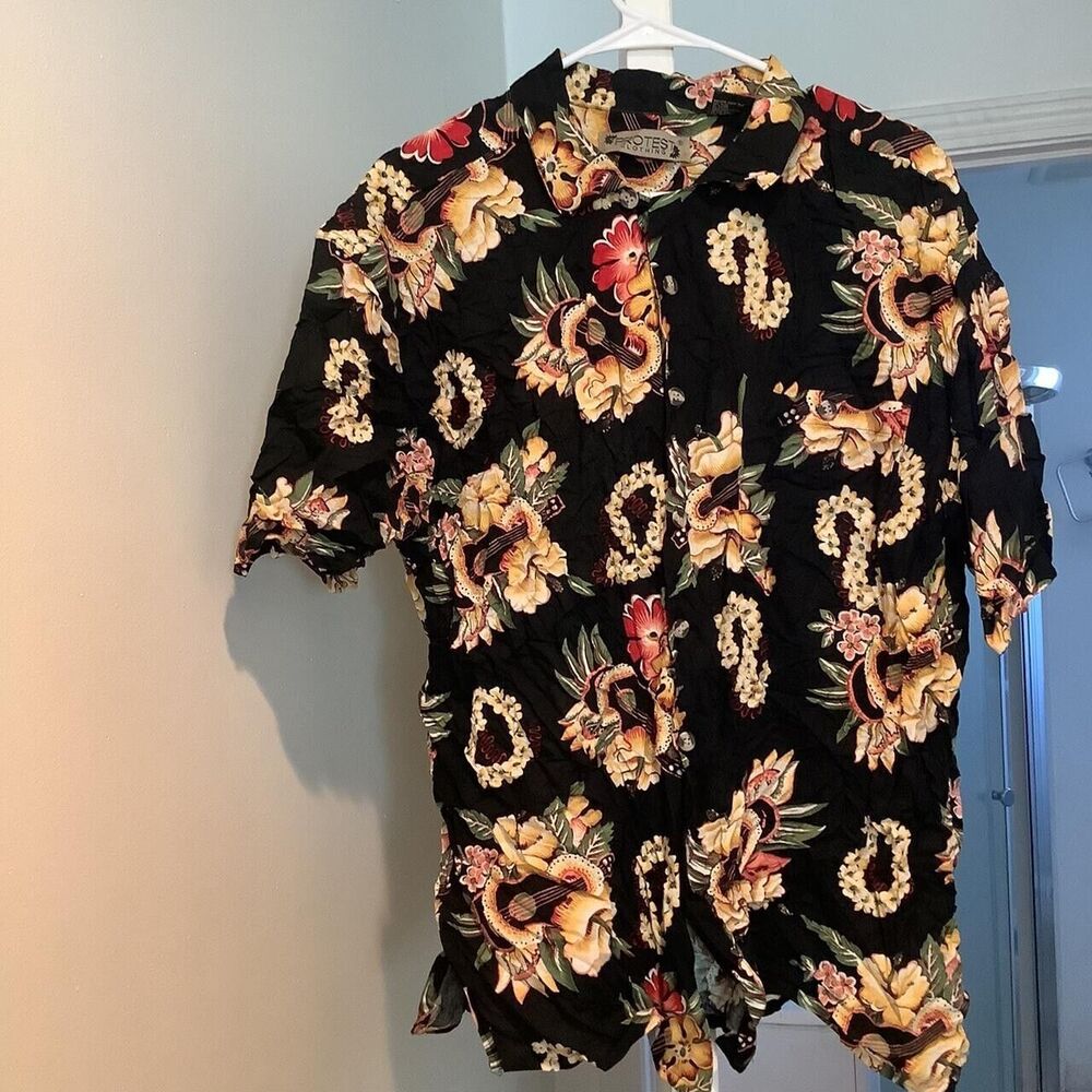 Protest clothing button down up shirt souvenir floral pattern size large l